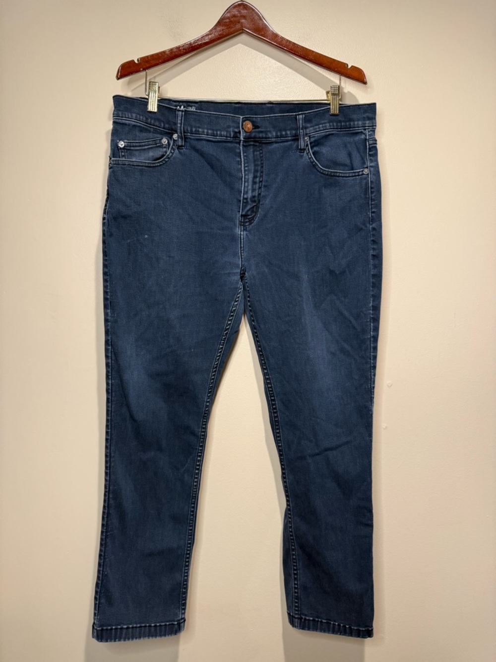 Mugsy jeans Men’s size 38 waist **read description